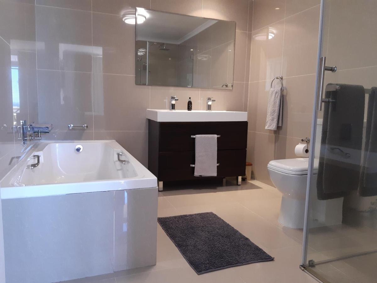 2Whitewaters Bloubergstrand Homestay Eksteriør bilde
